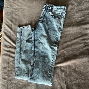 Bullhead Light Blue Acid Wash High Rise Denim Jegging